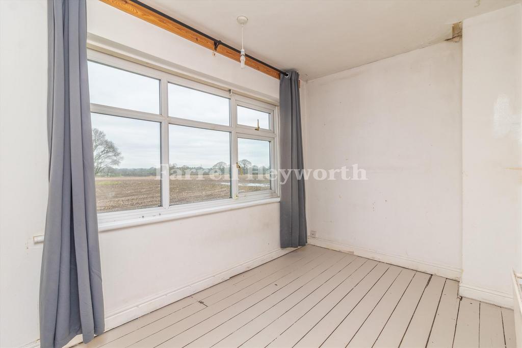 Rear First Floor Bed