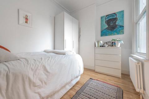 160a Bathurst Gardens, London, NW10 5HX