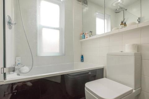 160a Bathurst Gardens, London, NW10 5HX