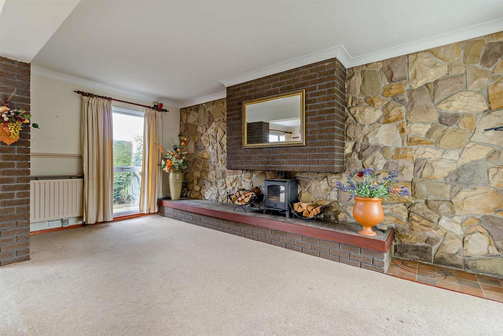 Lounge/dining room
