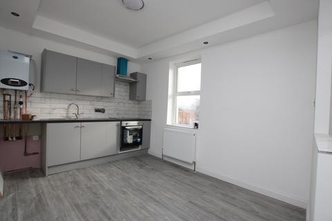 2 bedroom apartment to rent, Montagu Street, Kettering, Northamptonshire, NN16