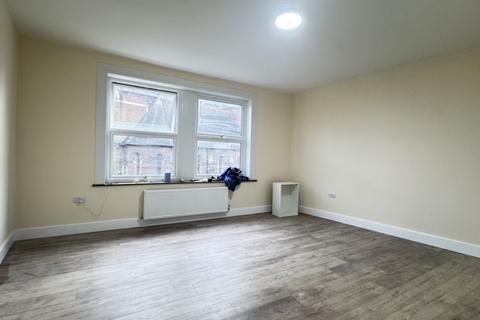 5 bedroom house share to rent, High Road, Willesden Green, NW10