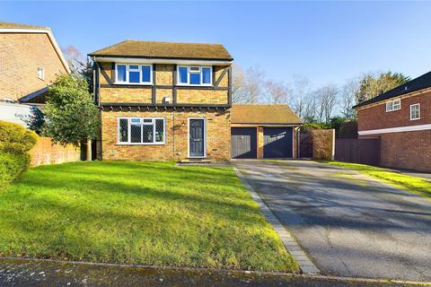 4 bedroom detached house for sale, Marshwood Road, Surrey GU18