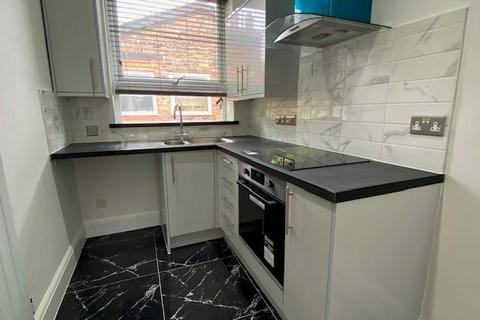 1 bedroom flat to rent, Aigburth Road, Liverpool