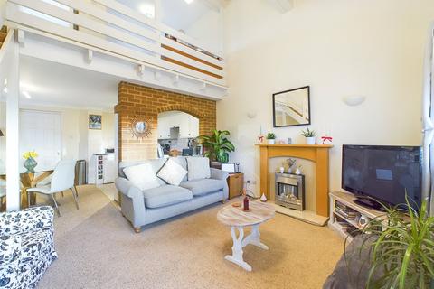 2 bedroom end of terrace house for sale, Blenheim Drive, Christchurch, Dorset, BH23