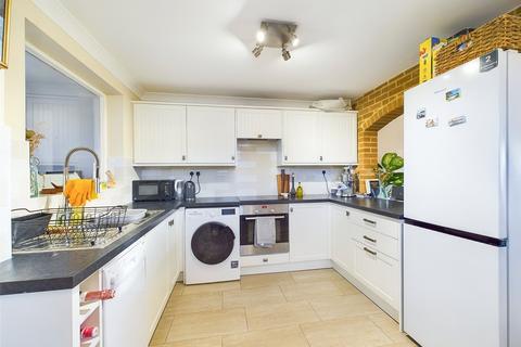 2 bedroom end of terrace house for sale, Blenheim Drive, Christchurch, Dorset, BH23