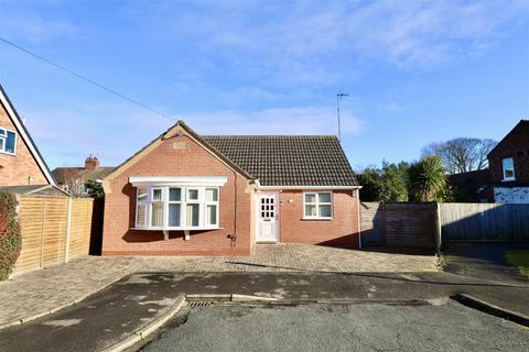 2 bedroom detached bungalow for sale, Lawson Avenue, Cottingham