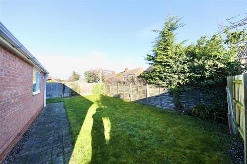 2 bedroom detached bungalow for sale, Lawson Avenue, Cottingham