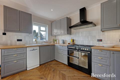 6 Bank End, Margaretting, Ingatestone, CM4 9JH