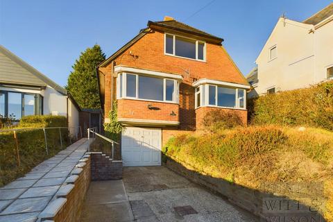 4 bedroom detached house for sale, Ochiltree Road, Hastings