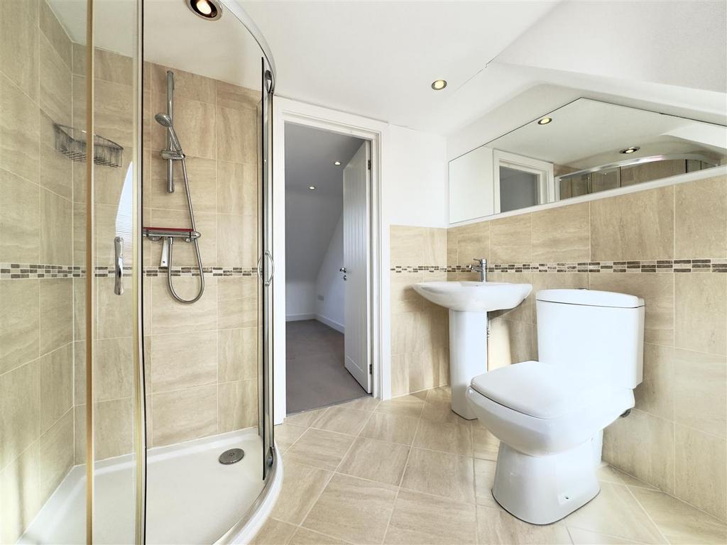 Bedroom Three En-suite