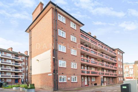 1 bedroom flat for sale, Lucyashe House, Winchester Close, SE17