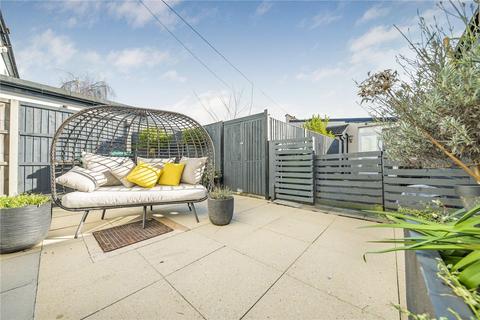 42 Johnson Road, Bromley, BR2 9SN