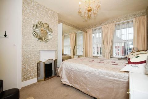 18 Cowper Crescent, Sheffield, S6 1AW