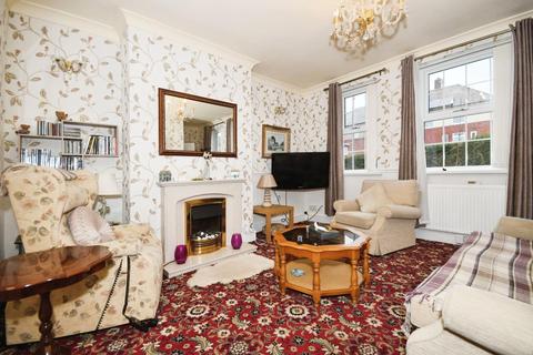 18 Cowper Crescent, Sheffield, S6 1AW