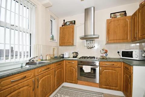 18 Cowper Crescent, Sheffield, S6 1AW