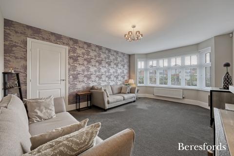 37 Farriers Way, Bulphan, Upminster, RM14 3EB
