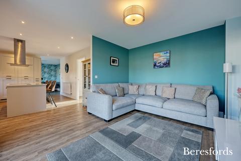 37 Farriers Way, Bulphan, Upminster, RM14 3EB