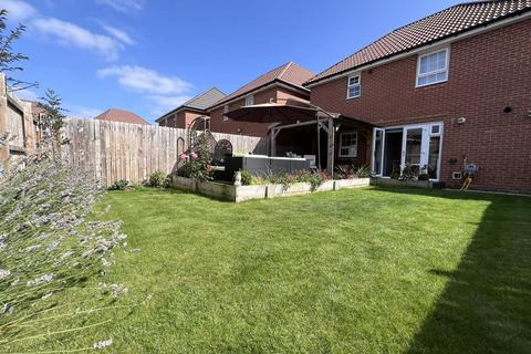 3 bedroom detached house for sale, Waudby Close, Hessle