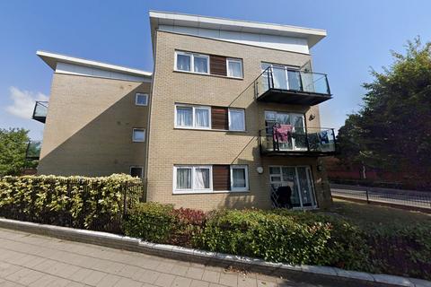 2 bedroom flat to rent, Perrymans Farm Road, Ilford IG2