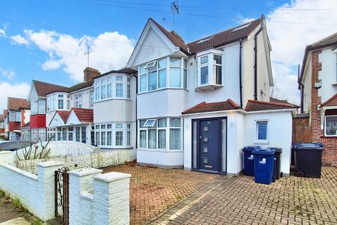 5 bedroom end of terrace house for sale, Allendale Road, Greenford, UB6