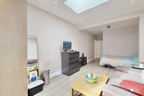 31 Allendale Road, Greenford, UB6 0RA