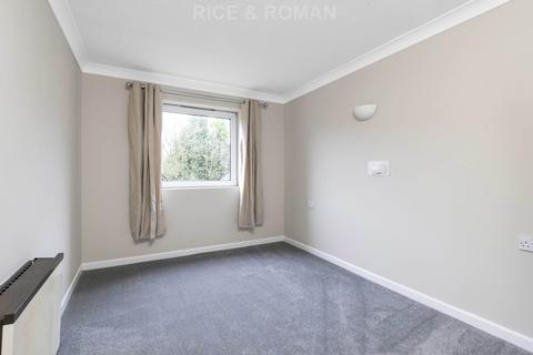 1 bedroom retirement property to rent, Mount Hermon Road, Woking GU22