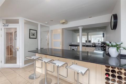 2 bedroom apartment for sale, Commercial Street, Edinburgh, Midlothian