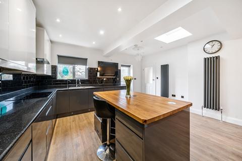 17 Ridgemount Avenue, Croydon, CR0 8TR