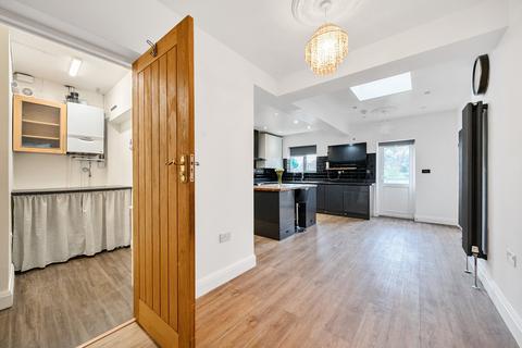 17 Ridgemount Avenue, Croydon, CR0 8TR