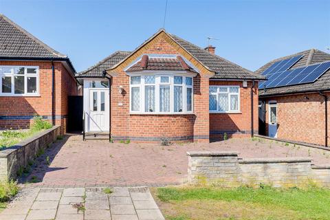 2 bedroom detached bungalow for sale, Waddington Drive, West Bridgford NG2