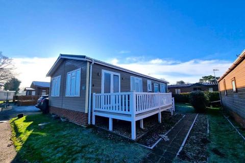 2 bedroom lodge for sale, Straight Road, East Bergholt, CO7