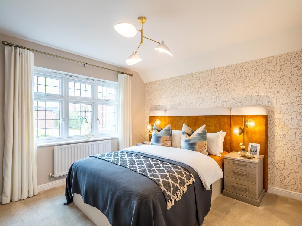 Redrow-warwick-main-bedroom-58980.jpg
