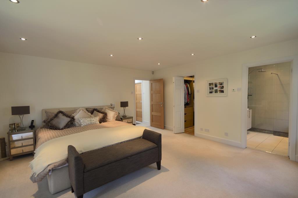 23 3 Tudor Close (2) l