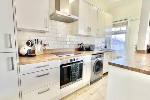 2 bedroom apartment for sale, Grosvenor Avenue, West Kirby, Wirral, Merseyside, CH48