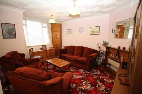 3 bedroom semi-detached house for sale, Thomas Road, Clacton-on-Sea