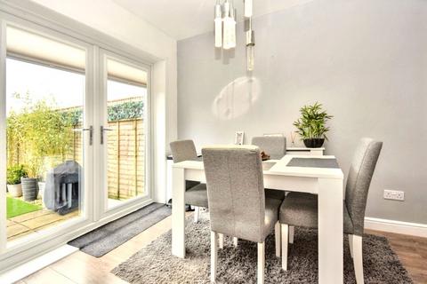 3 bedroom semi-detached house for sale, Meadowfield Rise, Stanley, Wakefield, West Yorkshire