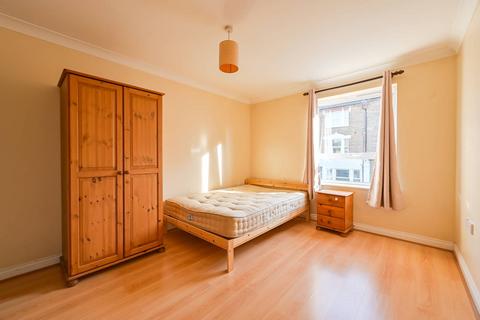 2 bedroom flat for sale, Wightman Road, N8, Turnpike Lane, London, N8