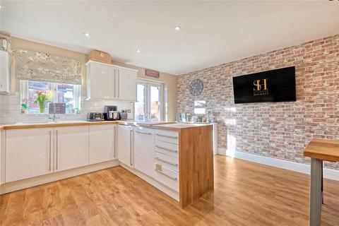 11 Britten Crescent, Witham, CM8 1QE