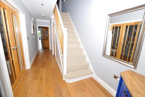 4 bedroom house for sale, Clos Y Myrtwydd, Nantgaredig, Carmarthen