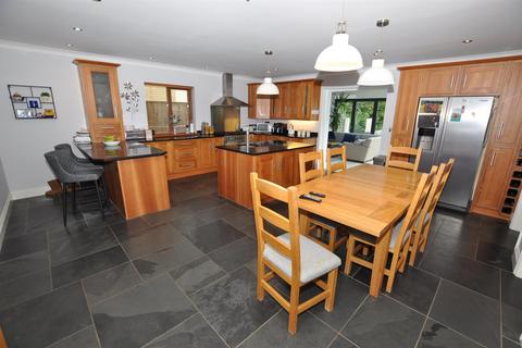 4 bedroom house for sale, Clos Y Myrtwydd, Nantgaredig, Carmarthen