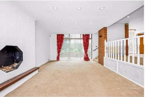 5 bedroom house to rent, Spurgeon Road, London SE19