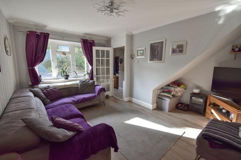 4 bedroom semi-detached house for sale, Woodbury Road, Walderslade Woods, Chatham, ME5