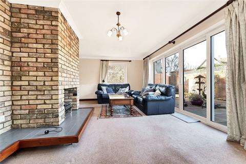 3 bedroom bungalow for sale, Manor Walk, Fulbourn, Cambridge, Cambridgeshire