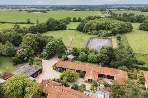 5 bedroom barn conversion for sale, Hindolveston Road, Thurning NR20