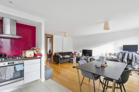 2 bedroom apartment for sale, Harmood Grove, London, NW1