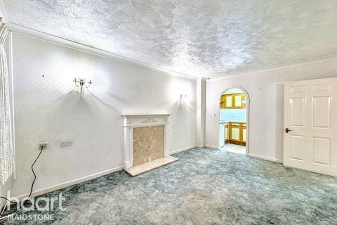 undefined, Queen Anne Road, Maidstone