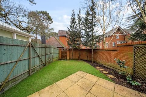 4 bedroom semi-detached house for sale, Convent Close, Woking, GU22