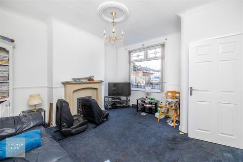 2 bedroom end of terrace house for sale, Grafton Street, Atherton M46