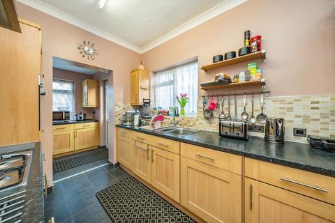 25 Cambridge Road, Hounslow, TW4 7BT